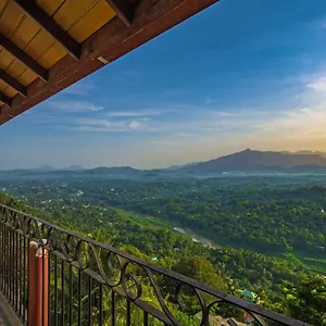 Отель Ceyloni Panorama, Канди